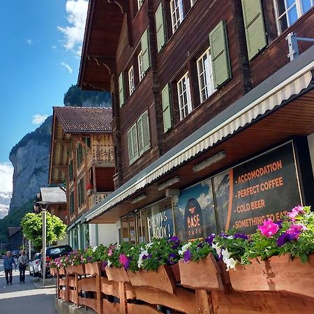 Base Cafe Apartment Lauterbrunnen Ngoại thất bức ảnh