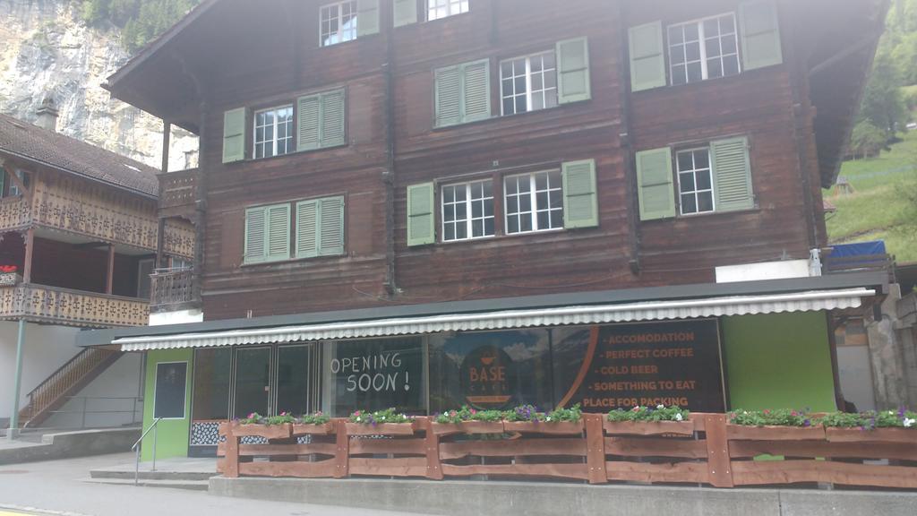 Base Cafe Apartment Lauterbrunnen Ngoại thất bức ảnh