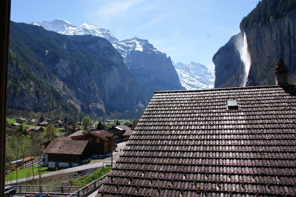 Base Cafe Apartment Lauterbrunnen Ngoại thất bức ảnh