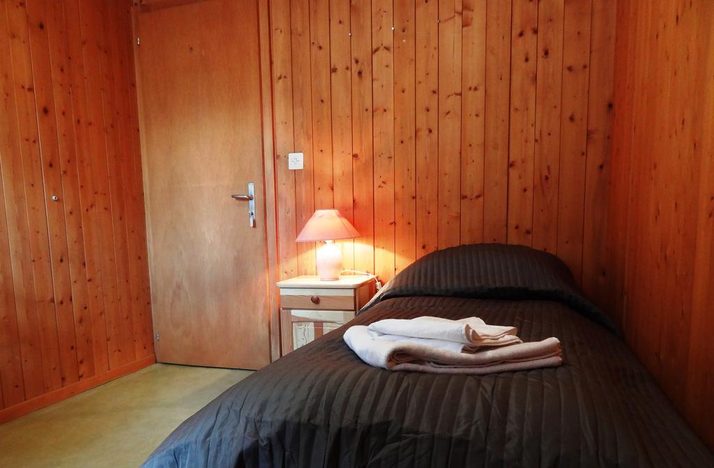 Base Cafe Apartment Lauterbrunnen Ngoại thất bức ảnh