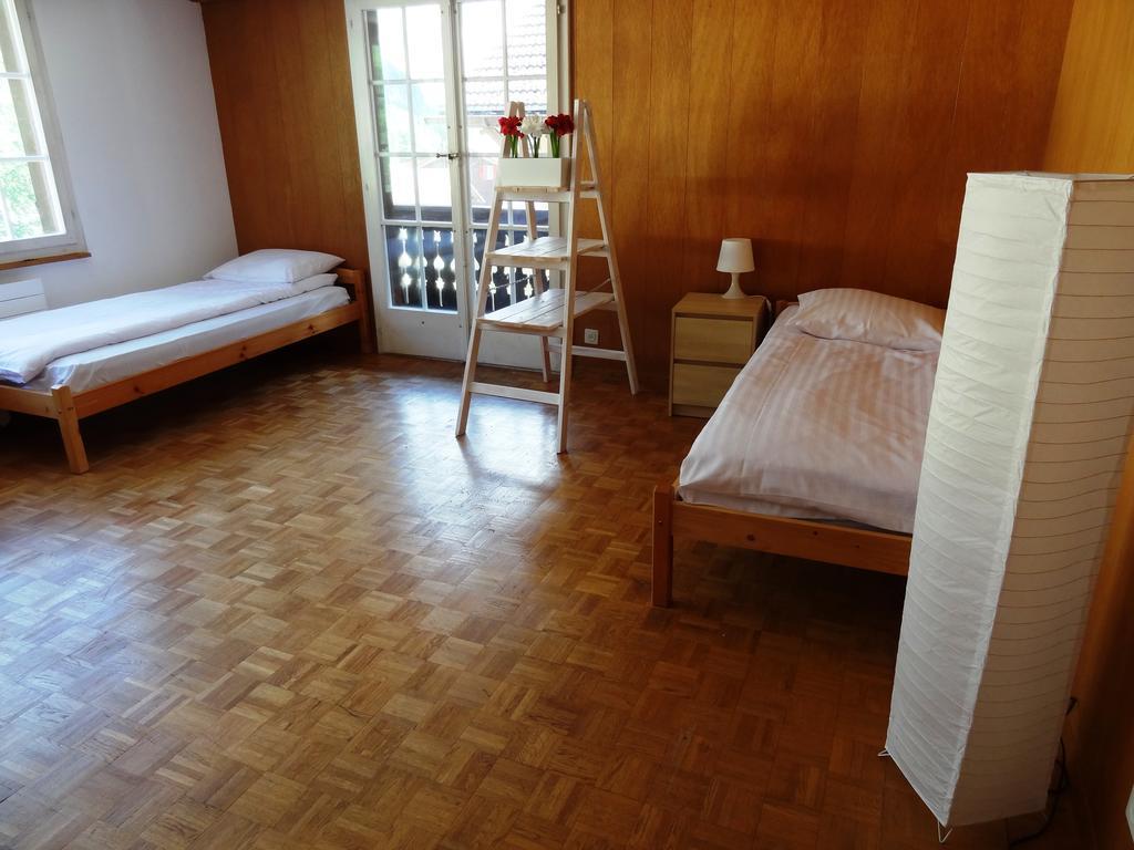 Base Cafe Apartment Lauterbrunnen Ngoại thất bức ảnh