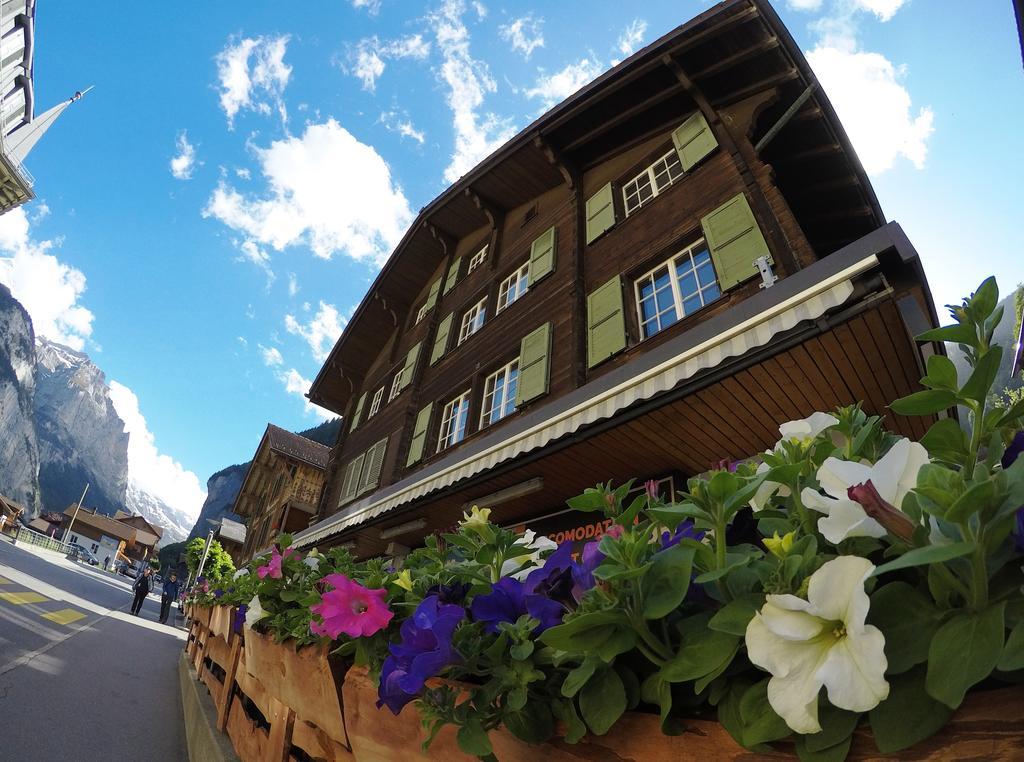 Base Cafe Apartment Lauterbrunnen Ngoại thất bức ảnh